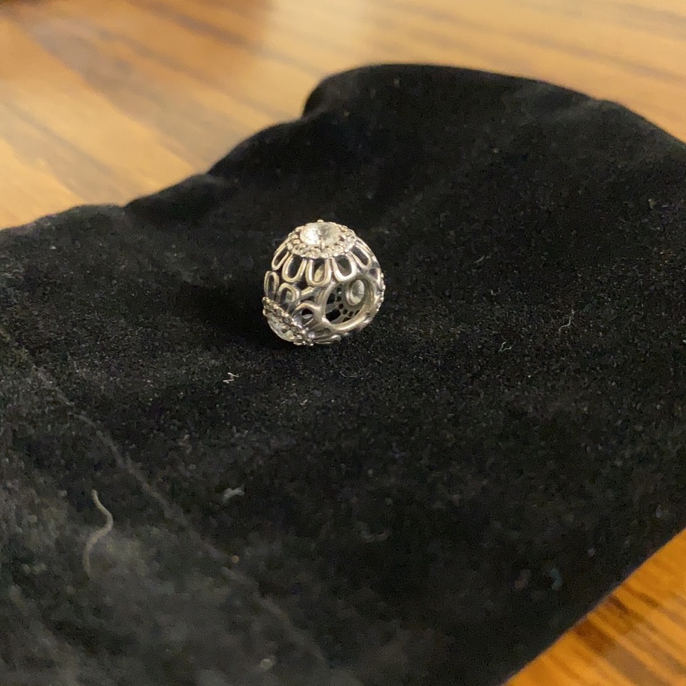 Pandora Flower Sparkle Charm